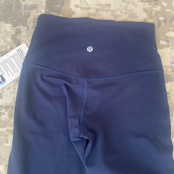 Lululemon Align HR Mini Flare Pant 28” NEW Sz 4 - Picture 2 of 4
